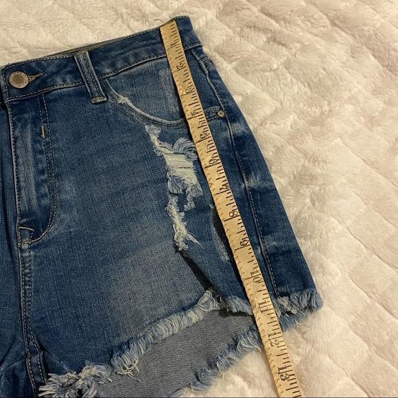 I & M Jeans High-Rise Kylie Frayed Shorts Large Distressed High Waist - Picture 12 of 12